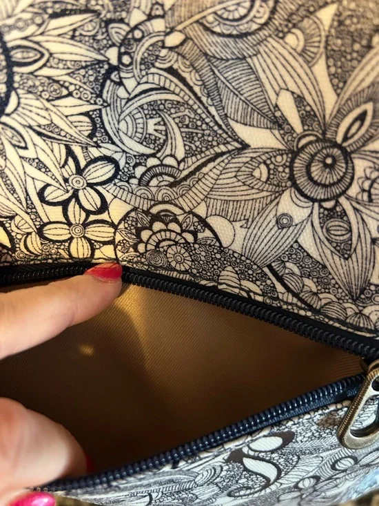 Sakroots Black & White Floral Canvas Tote with Tan Trim - Picture 5 of 10